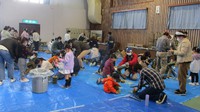 大南公民館でミニ門松づくりを行う