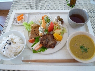 お家カフェ&雑貨ショップpot.でランチ
