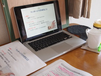 初級ベビーマッサージ講座で赤ちゃんうっとり。