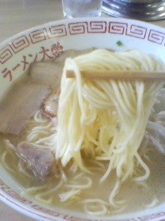 ラーメン大学 つるみ店(別府市)