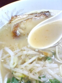 九州ラーメンさんぱく(大分市津留)