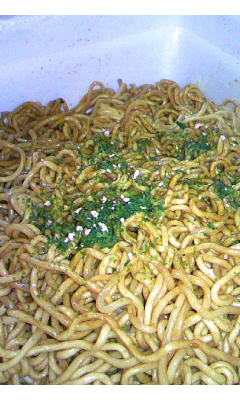 デカ王 Wソース焼そばVol.1(日清食品(株))