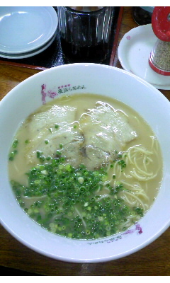 長浜ラーメン湯布院店(由布市)