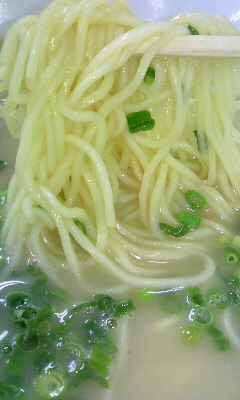 長浜ラーメン湯布院店(由布市)