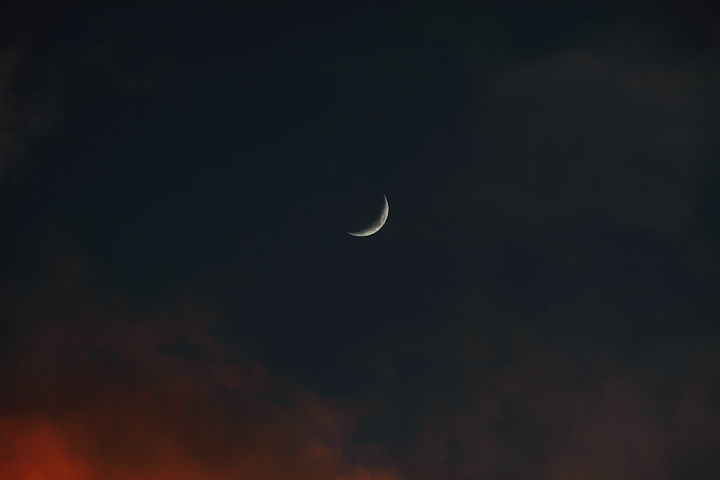 三日月