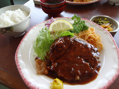 金なべ亭さんのランチ