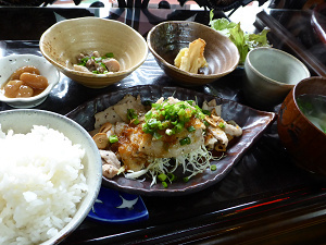 モダン丼処一品亭さんでランチパスポートランチ