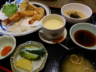 12時過ぎても並ばず食べれました