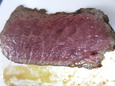 牛肉のブロック!こんな食べ方、うまいっす!