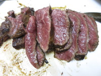 牛肉のブロック！こんな食べ方、うまいっす！
