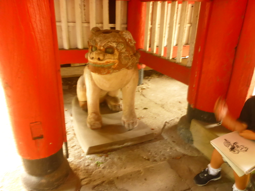 弥栄神社の狛犬です。