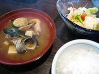 で、朝食・・・