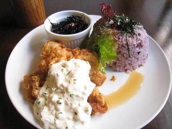 ＣＡＦＥランチ　ｈａｋｏ