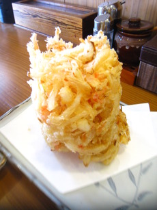 肉肉うどんでランチ