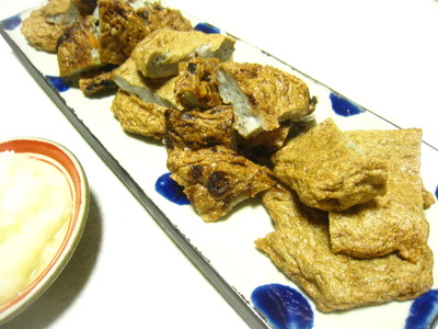 うまいもの大会でつまみを。