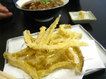 肉肉うどん　祝開店！