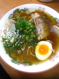 六盛で温麺を。