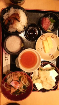 定食っていいよねぇ