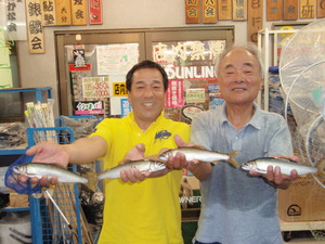 大型アユがバシバシ! 大型アユがバシバシ!