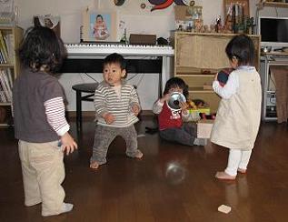 「くれよんくらす9 あんよから」でした