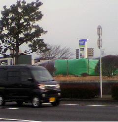 巨大なアレが出現!?