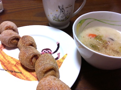 寒いのでシチュー、そしてエピ。