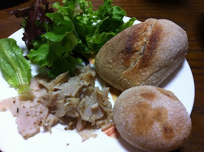 吉田牧場のカチョカバロ入りチーズパン。
