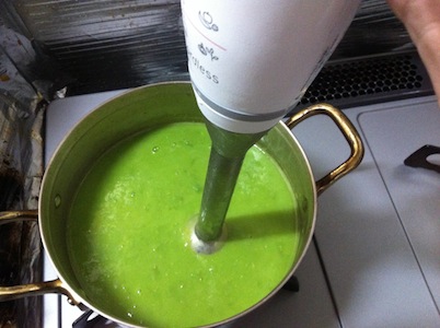 ハンディーブレンダーさえあれば豆たちも。