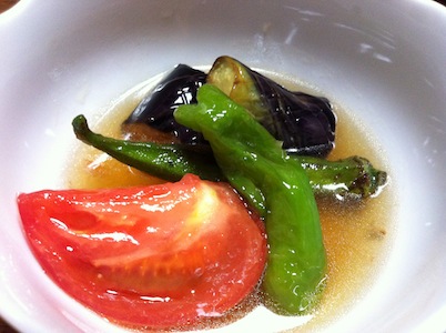 夏野菜の揚げびたし、もずくのかき揚げ。