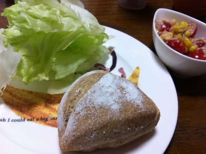 ポテトサラダでちょちょっと。