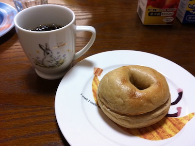雨の日とベーグルと。