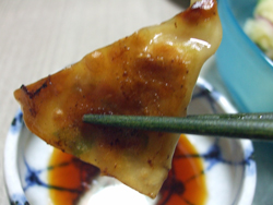 謎の食べ物、うどん餃子