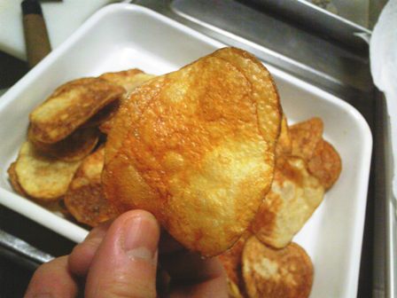 見事にカルビーのポテチの味。