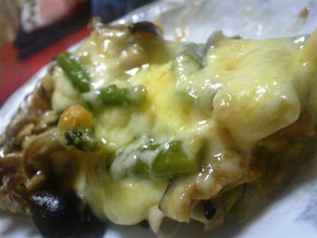 ピザは結構安く作れます。
