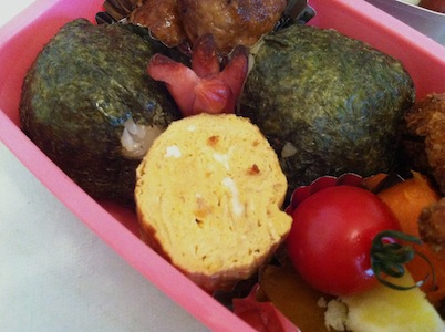 マルマルモリモリのお弁当。