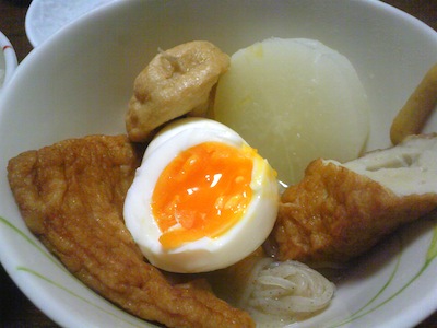 とろ玉おでんとタアサイ