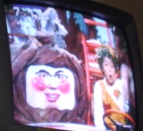 朝からテンションが高いテレビ