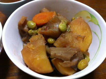 週末恒例のカレー、今回は野菜カレー。