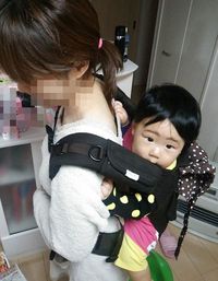 つかまり立ちができました( ´ω` )v