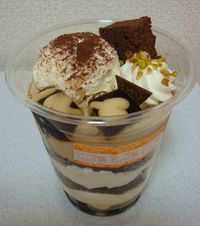 ティラミスパフェとチョコミルクレープ(♡ω♡+*) ティラミスパフェとチョコミルクレープ(♡ω♡+*)