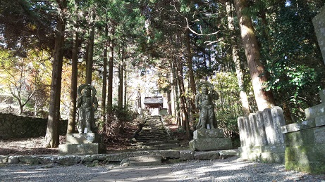 入口まで
