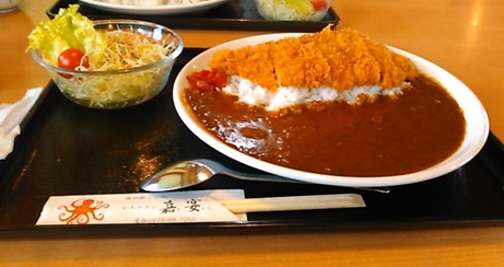 カツカレーうまかった！