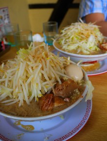 ラーメンと峡谷