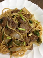 『焼肉パスタ』