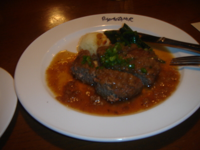 夕食は