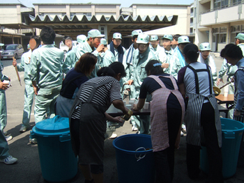 除草作業とPAT活動