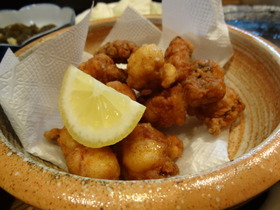 焼鳥やわら。