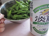 昼下がりのビール。