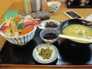食堂よっちゃん。からの遭遇。