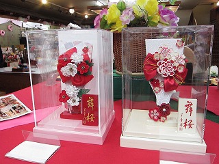 つまみ細工羽子板 つまみ細工羽子板